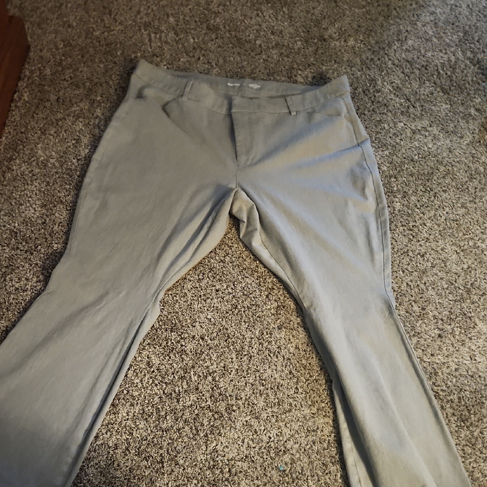 Old Navy Women's Gray Flare Pixie Pants